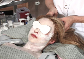 Facial Techniques Training from a CIDESCO diplomat
